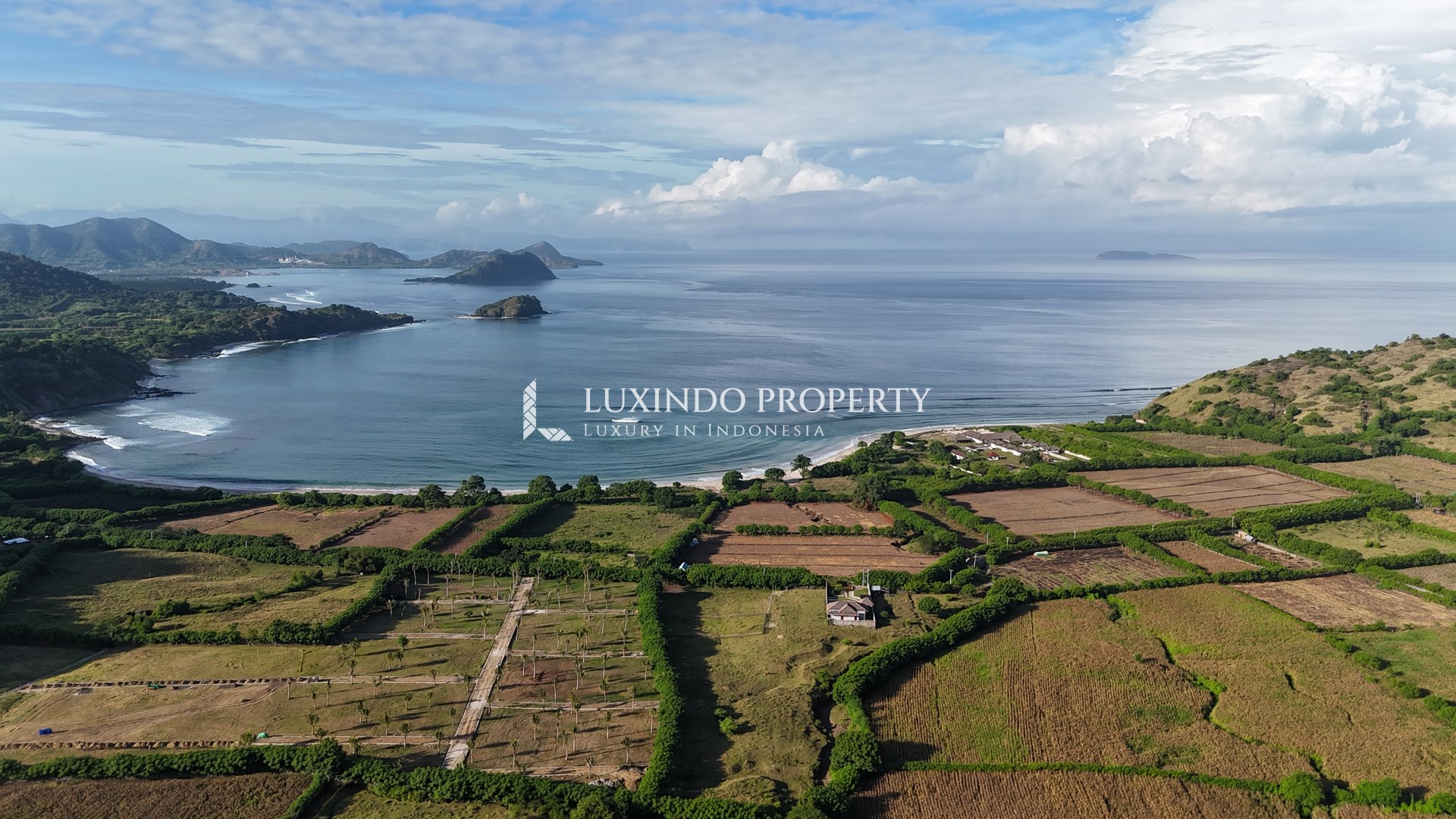 KERTASARI - 12 ARE LAND FOR SALE NEAR MORO BEACH, WEST SUMBAWA (FHL644)